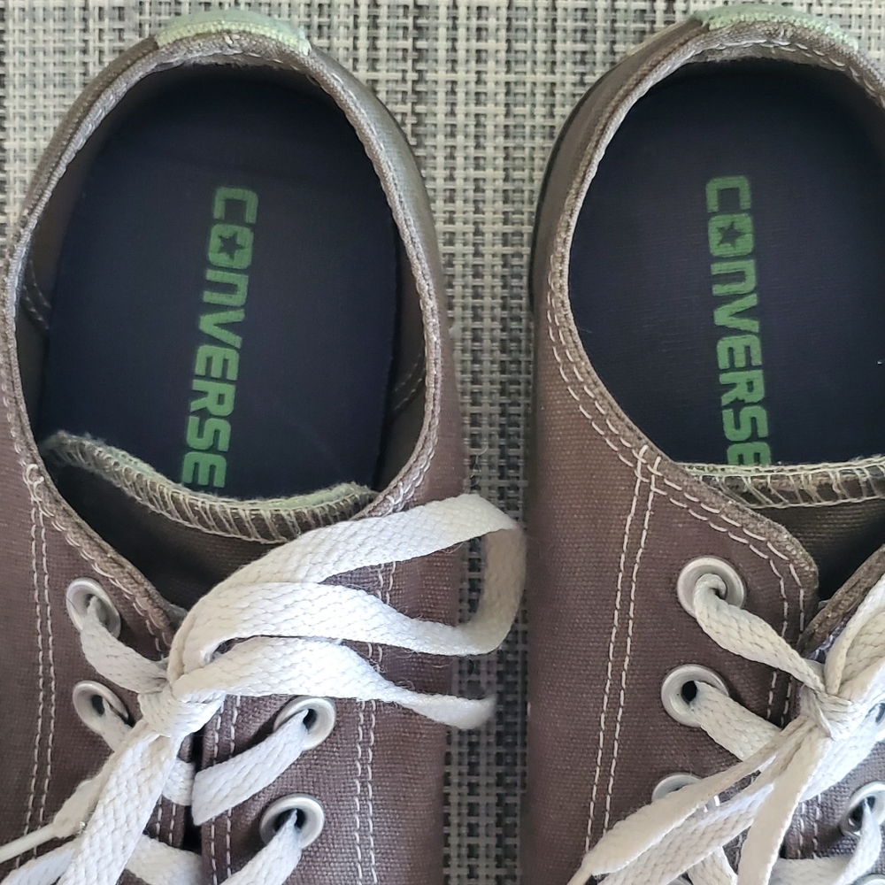 Women's Grey all-star converse size 9